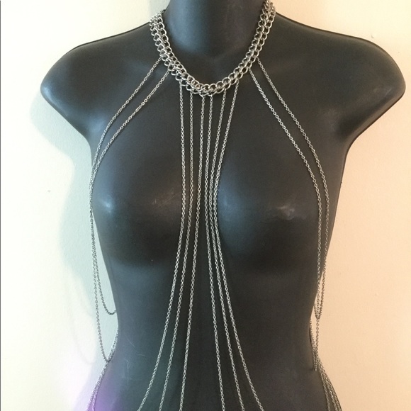 Showstopper Body Chain🔗😎 - Picture 5 of 10